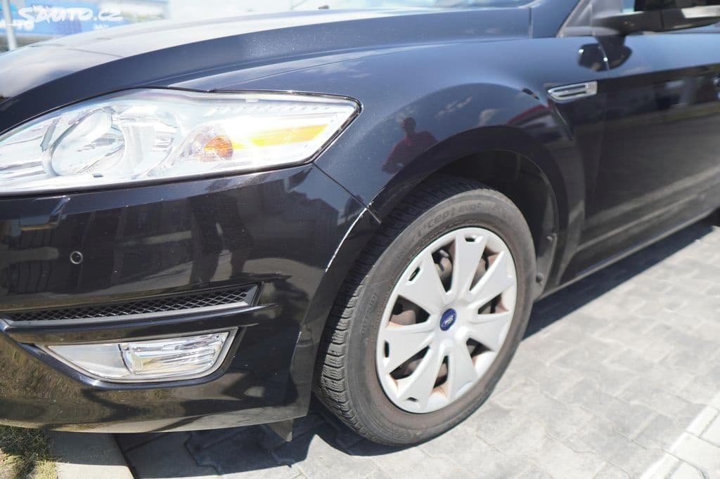 2010 Ford MONDEO - 18