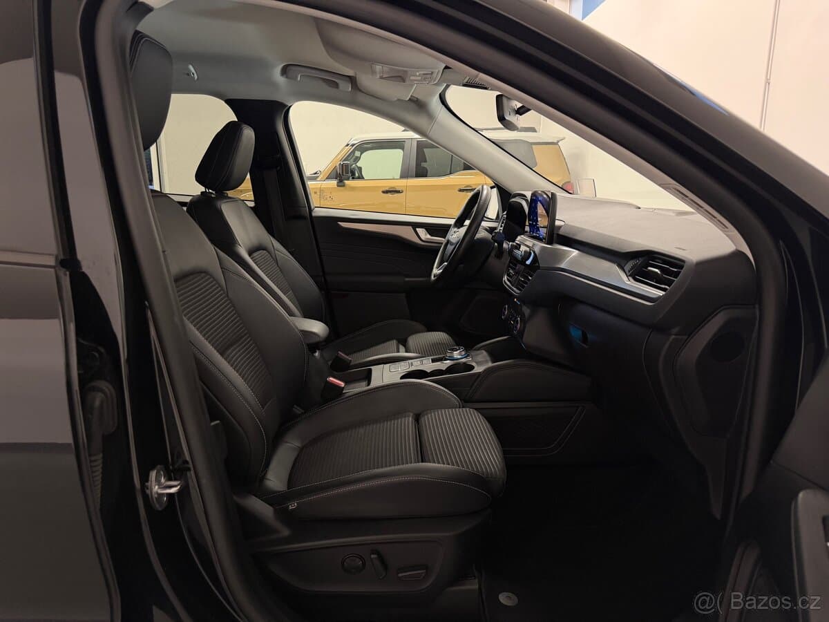 2023 Ford KUGA - 18