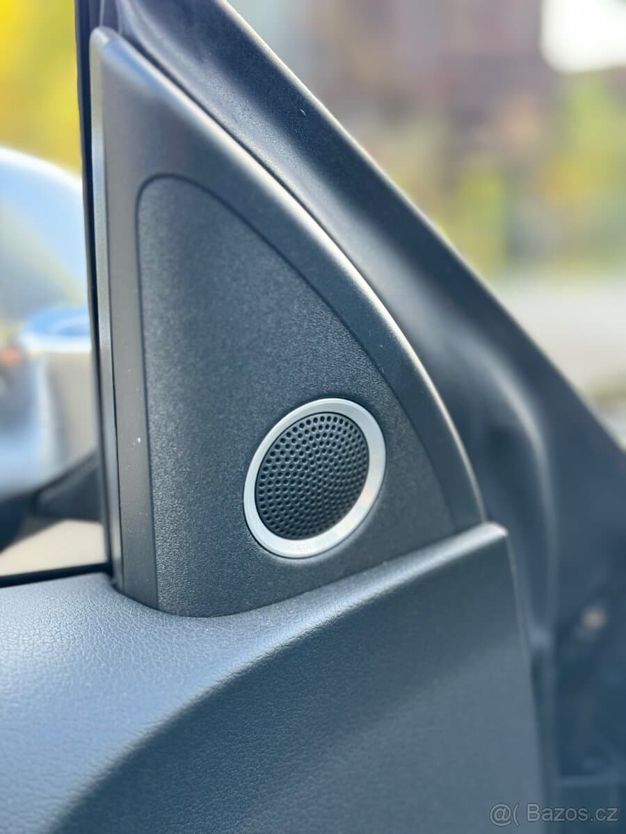 2011 Audi S5 - 18