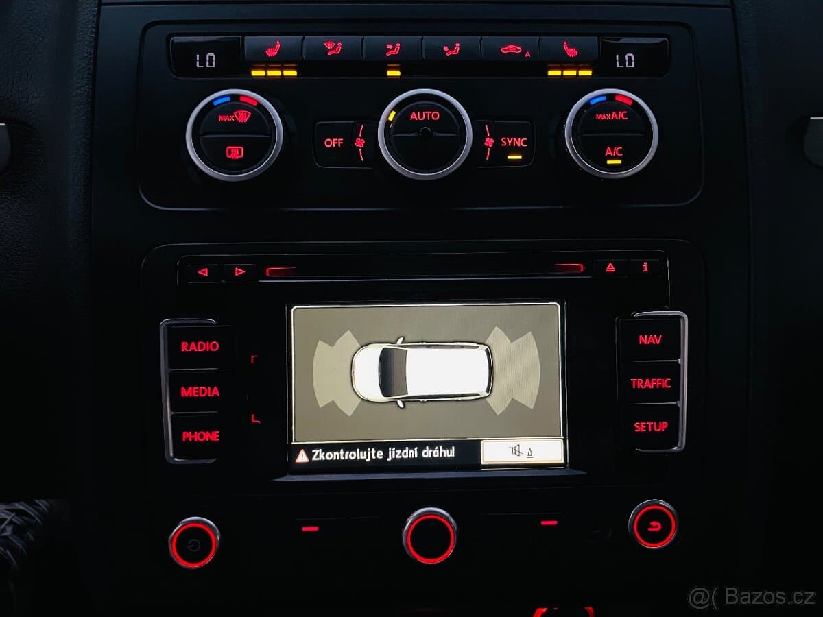 2015 Volkswagen TOURAN - 18