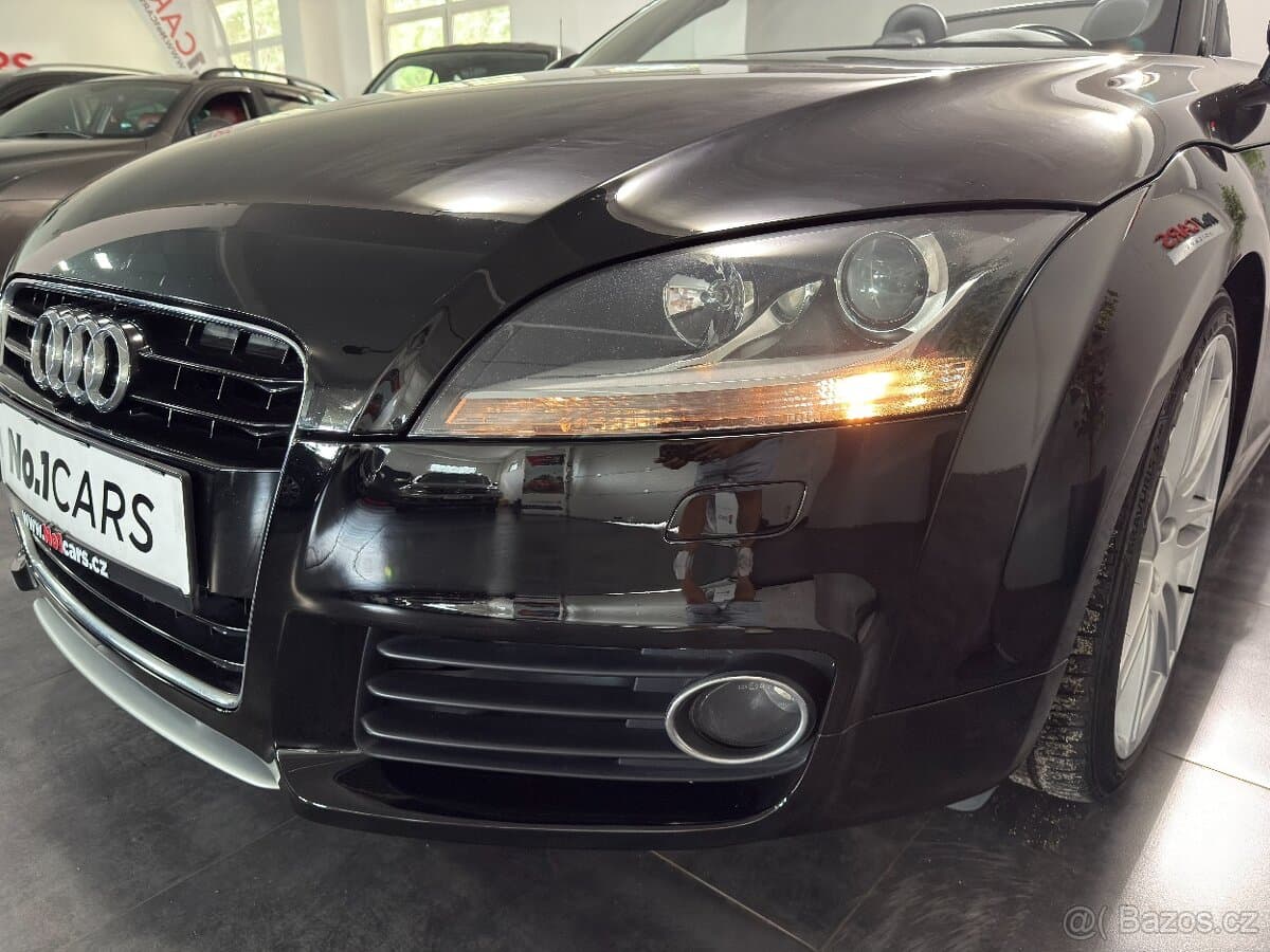 2010 Audi TT - 18