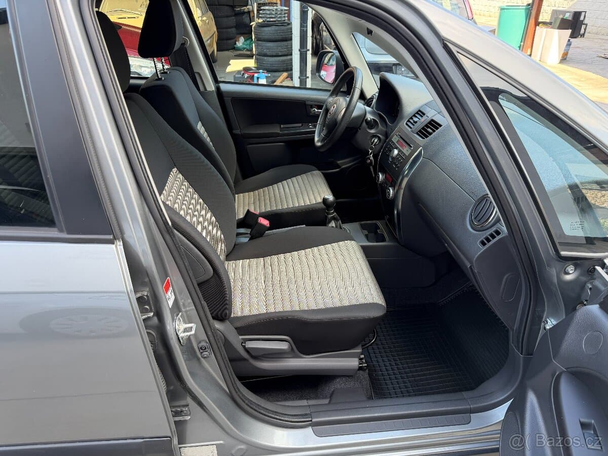 2011 Fiat SEDICI - 18