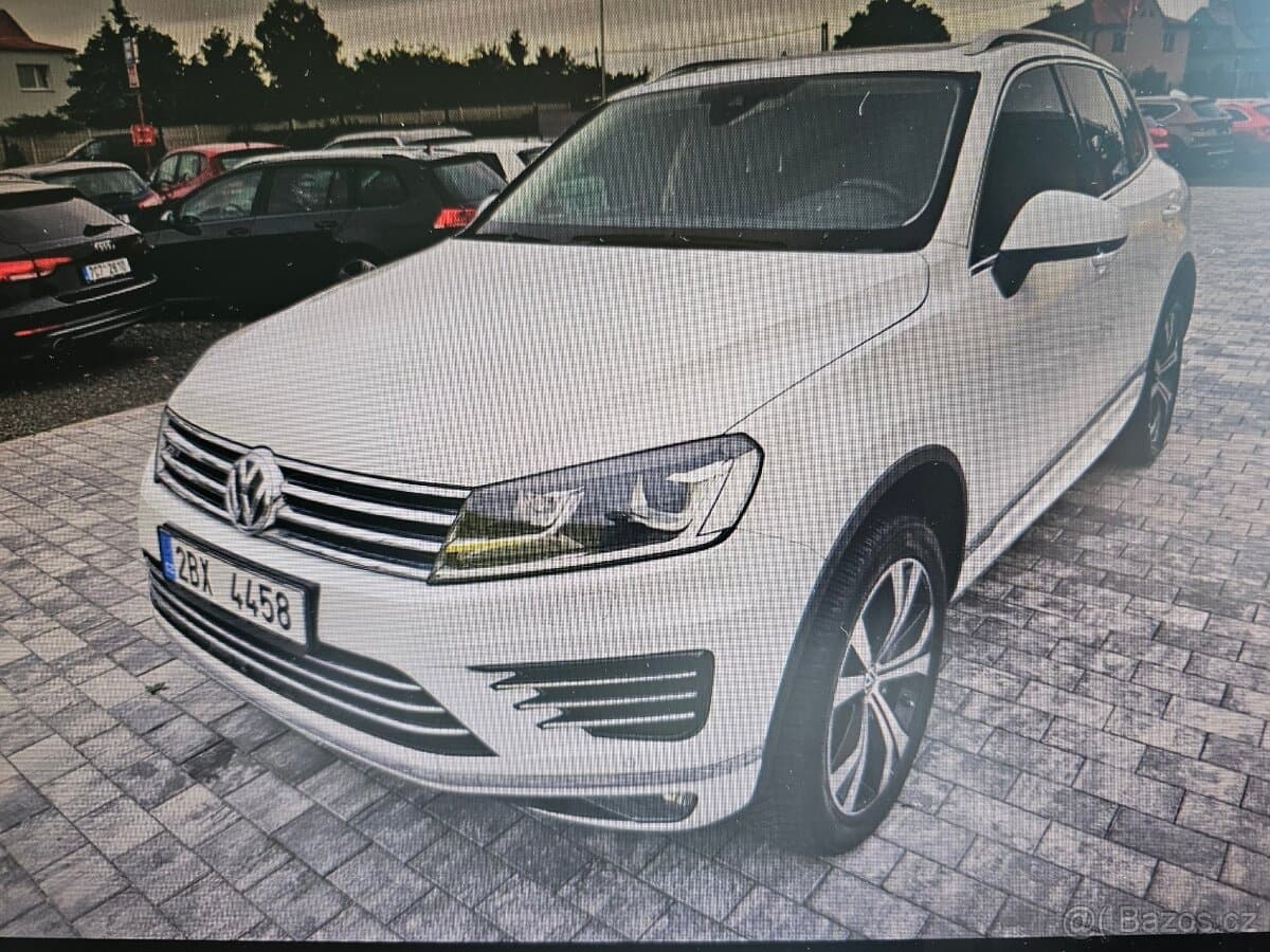 2018 Volkswagen TOUAREG - 18