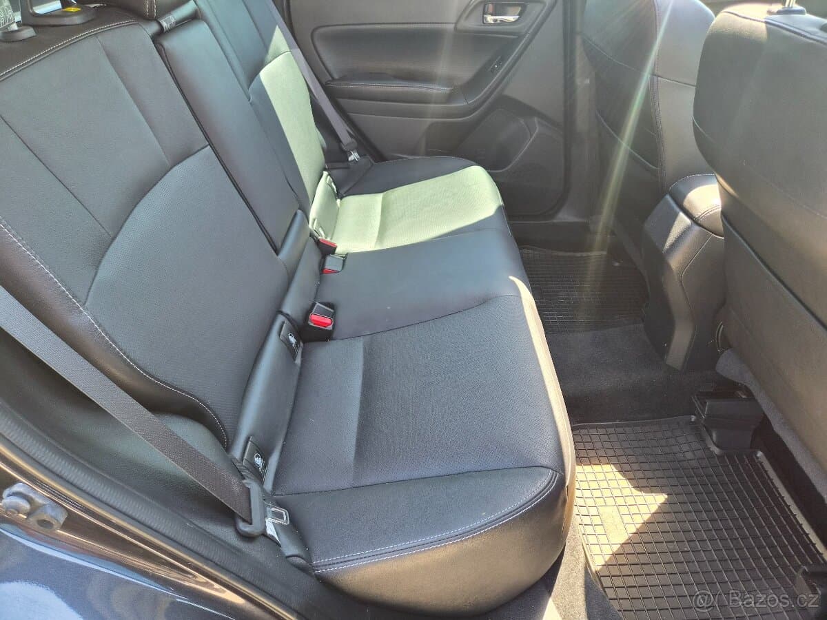 2015 Subaru FORESTER - 18
