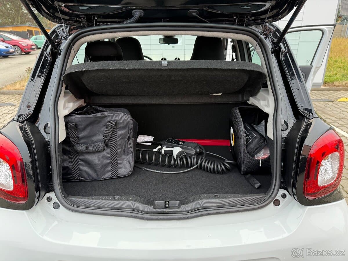 2019 Smart FORFOUR - 18