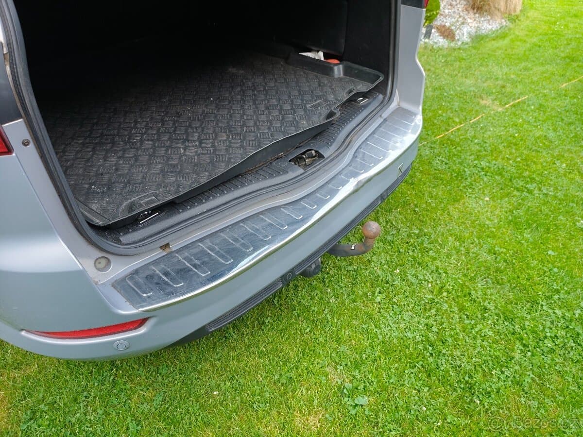 2011 Ford MONDEO - 18