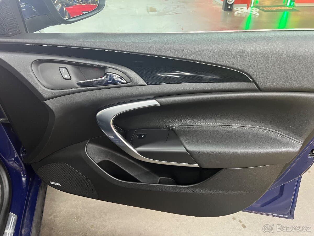 2013 Opel INSIGNIA - 18