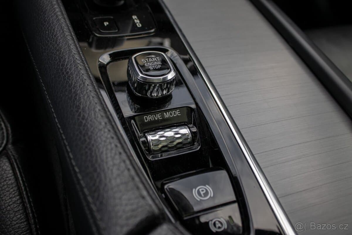 2020 Volvo XC90 - 18