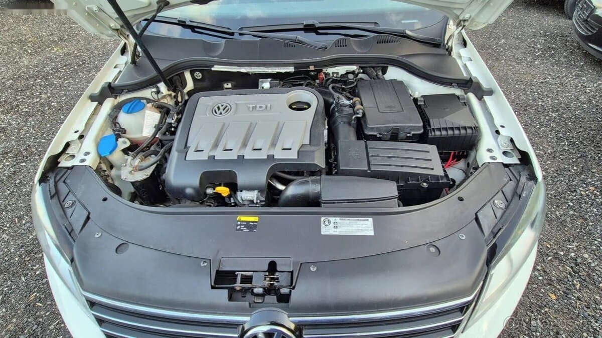 2014 Volkswagen PASSAT - 18