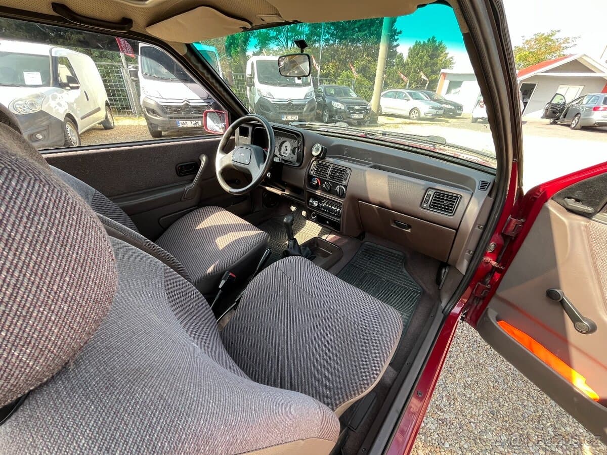 1986 Ford ESCORT - 18