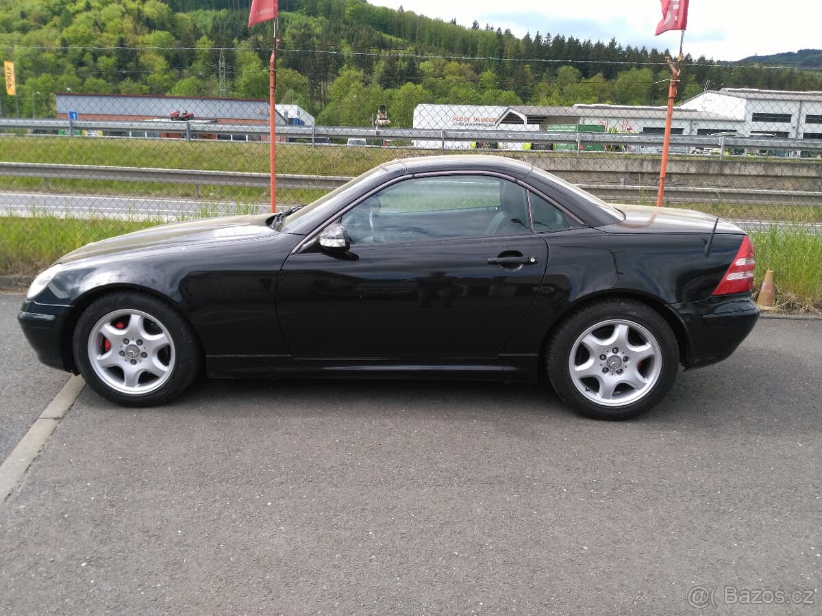 2001 Mercedes-Benz SL - 18