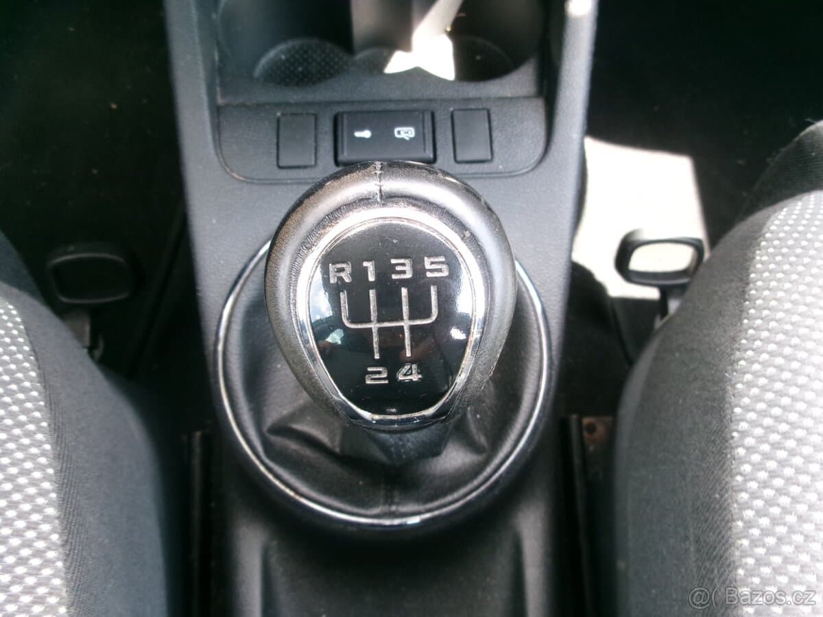 2010 Škoda FABIA - 18