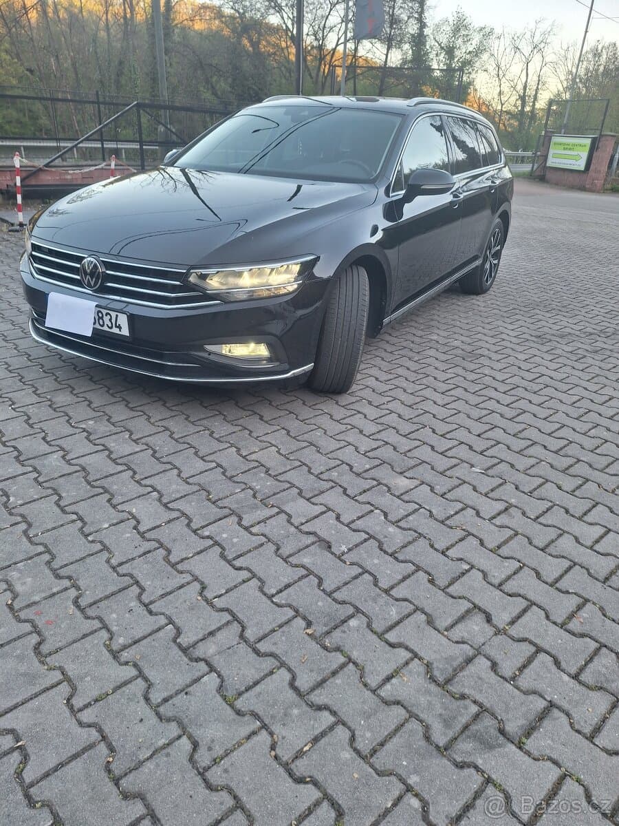 2021 Volkswagen PASSAT - 18