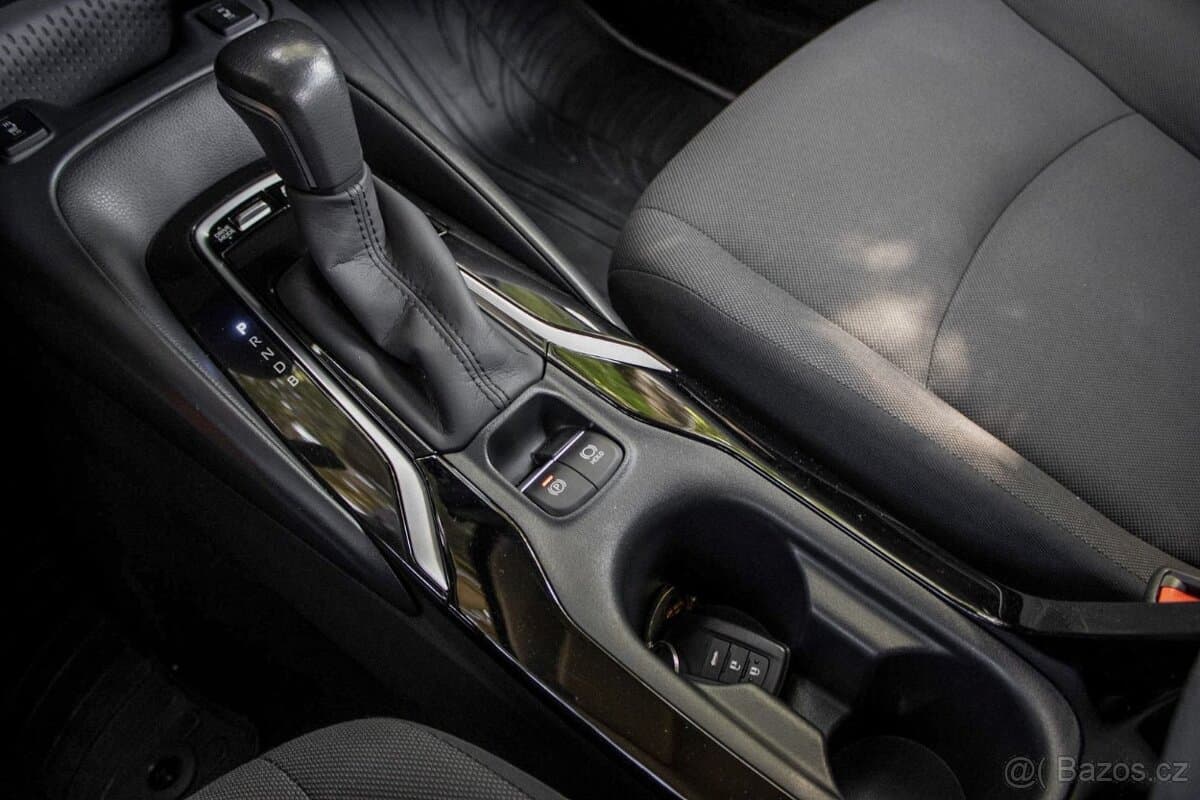 2019 Toyota COROLLA - 18