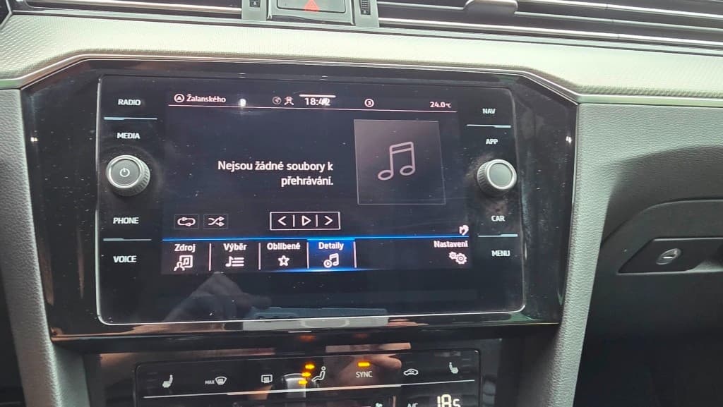 2023 Volkswagen PASSAT - 18