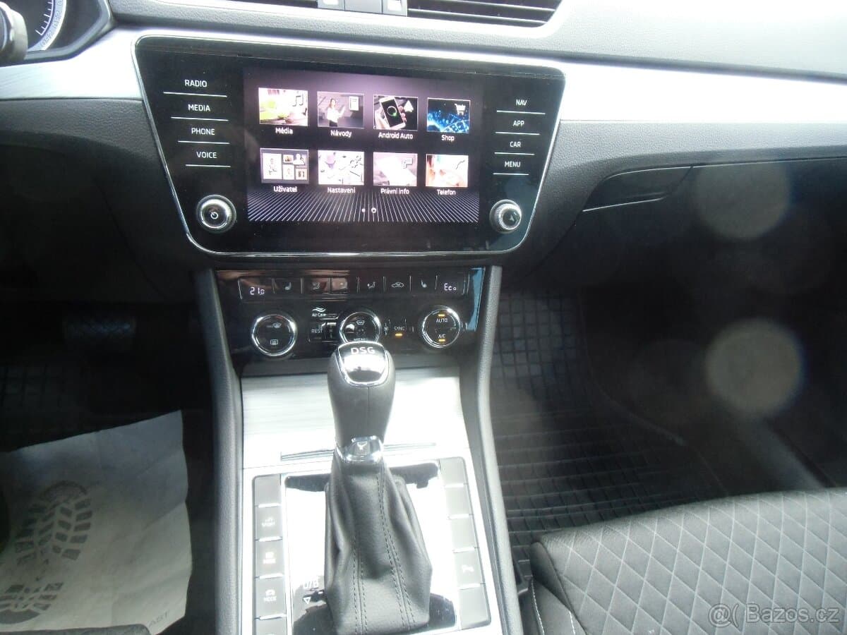 2021 Škoda SUPERB - 18