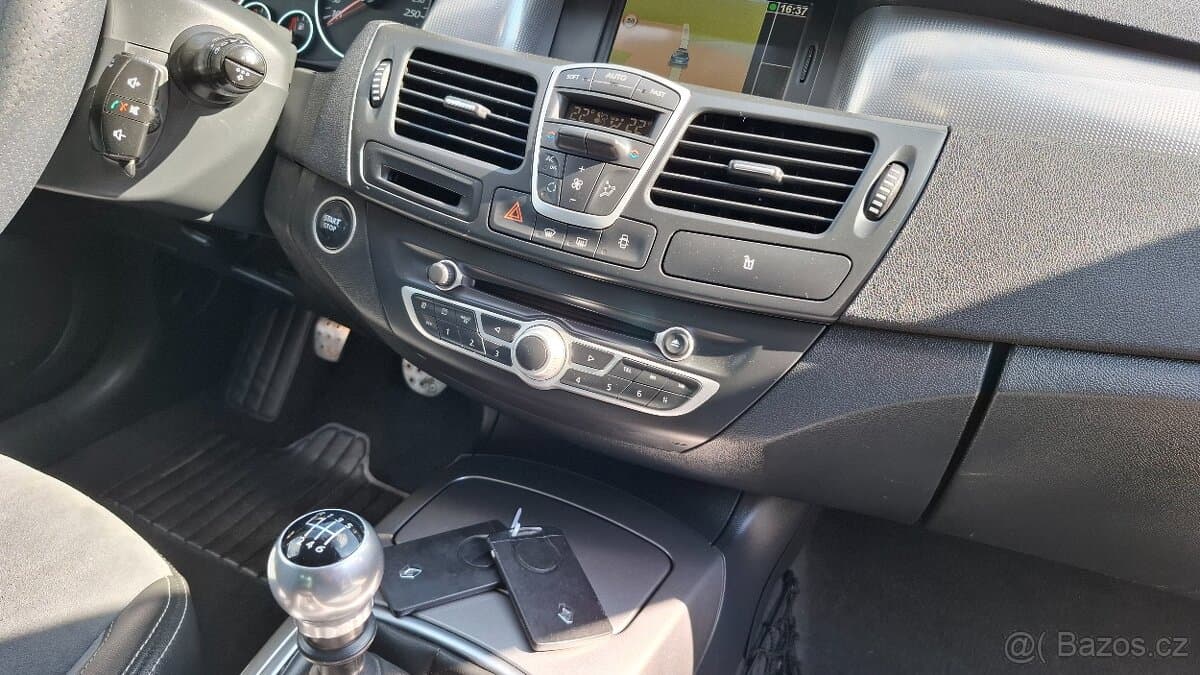 2011 Renault LAGUNA - 18