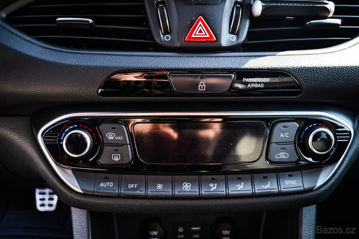 2019 Hyundai i30 - 18