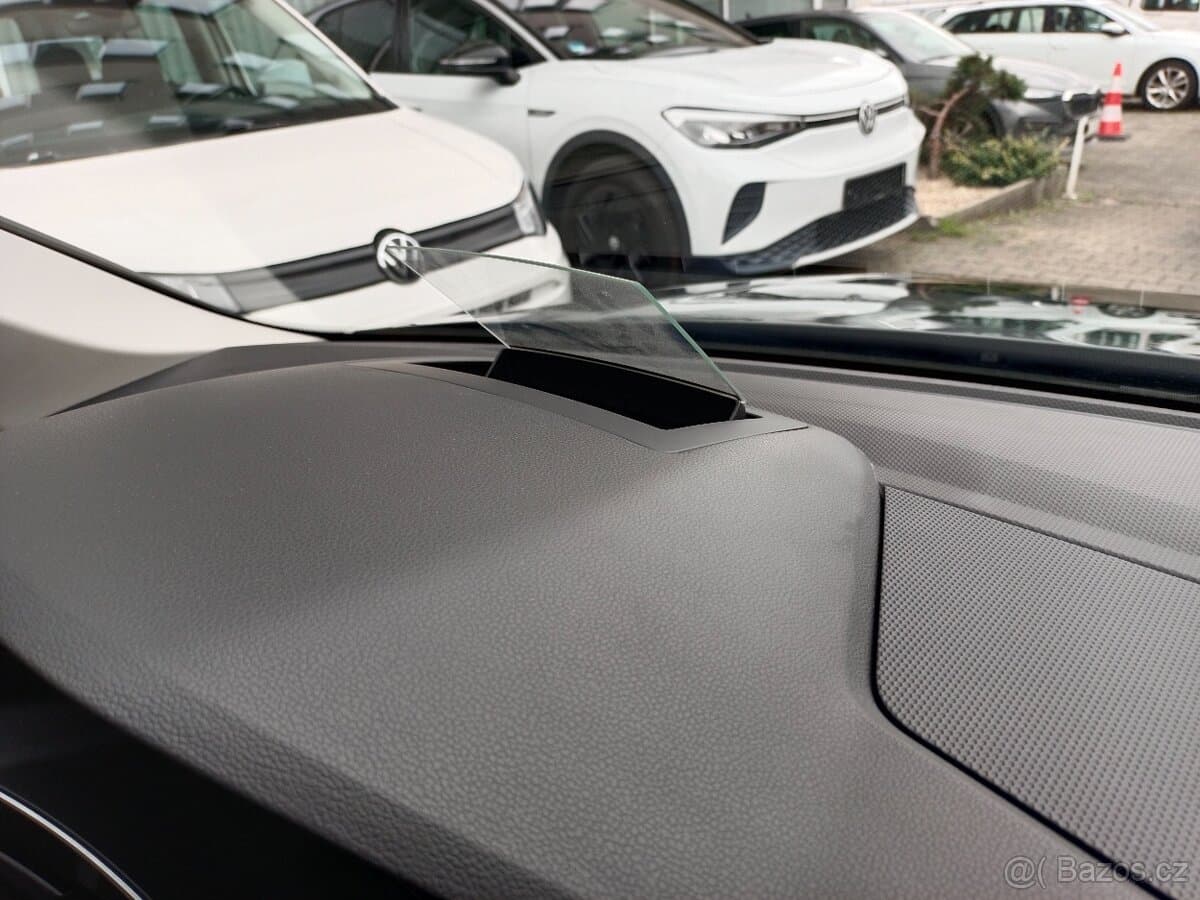 2021 Volkswagen TIGUAN - 18