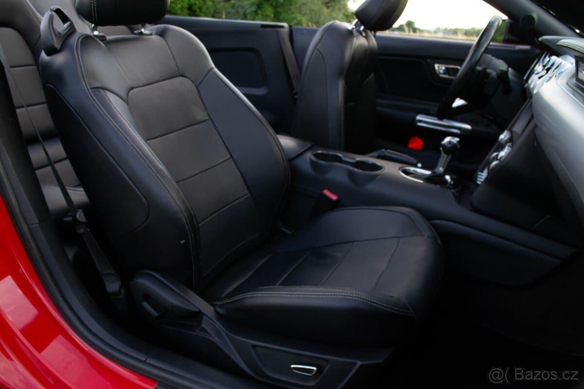 2016 Ford MUSTANG - 18