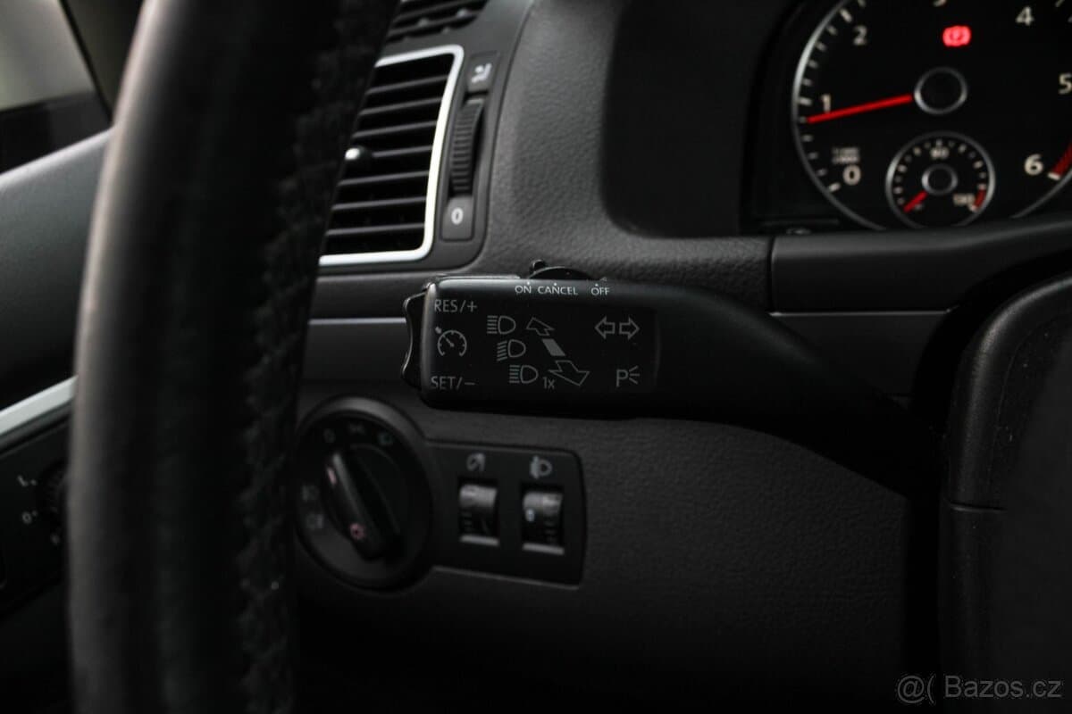 2012 Volkswagen TOURAN - 18
