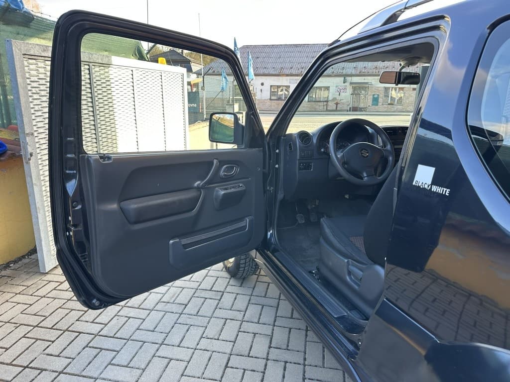 Suzuki JIMNY - 18