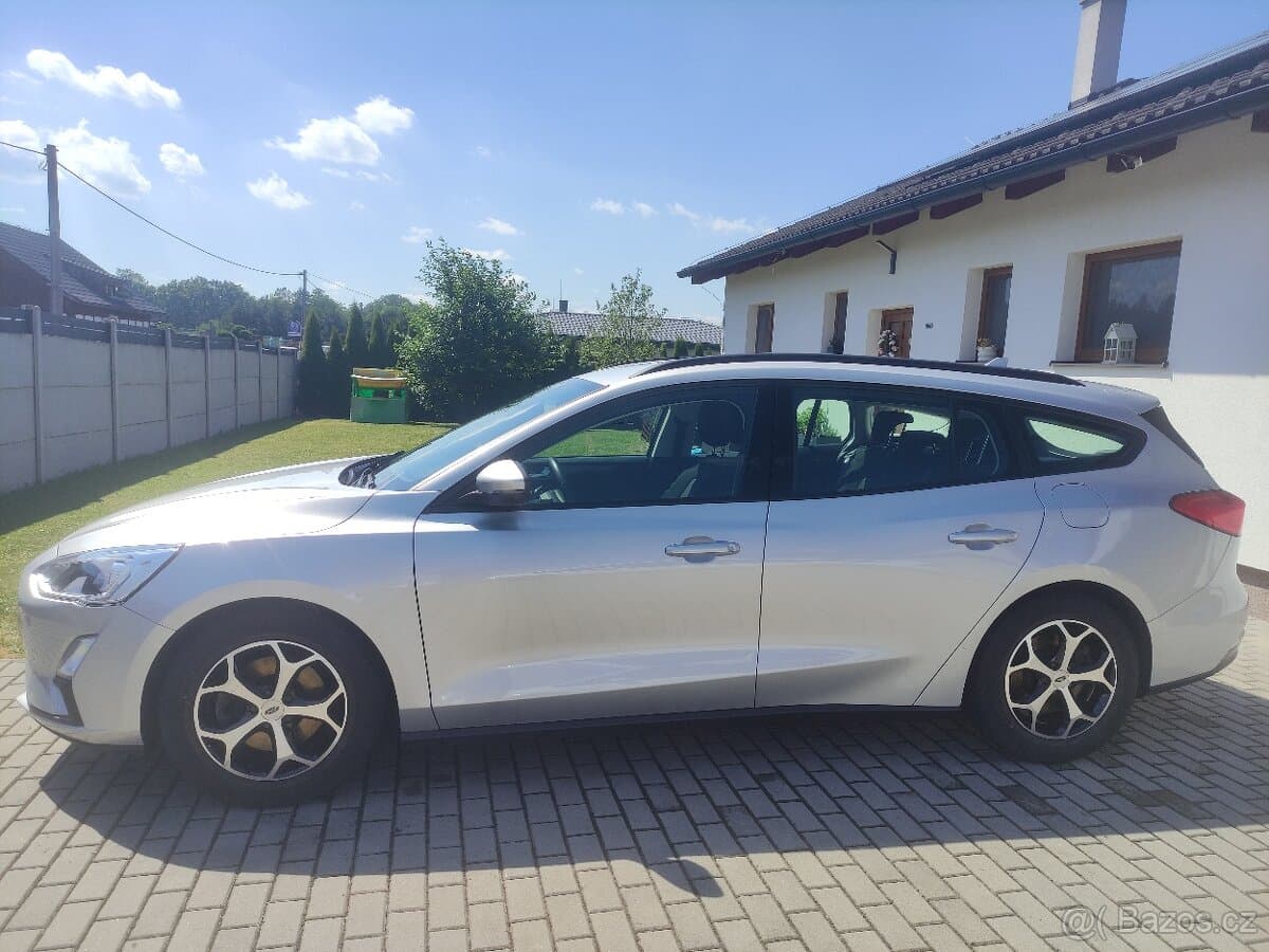 2019 Ford FOCUS - 18