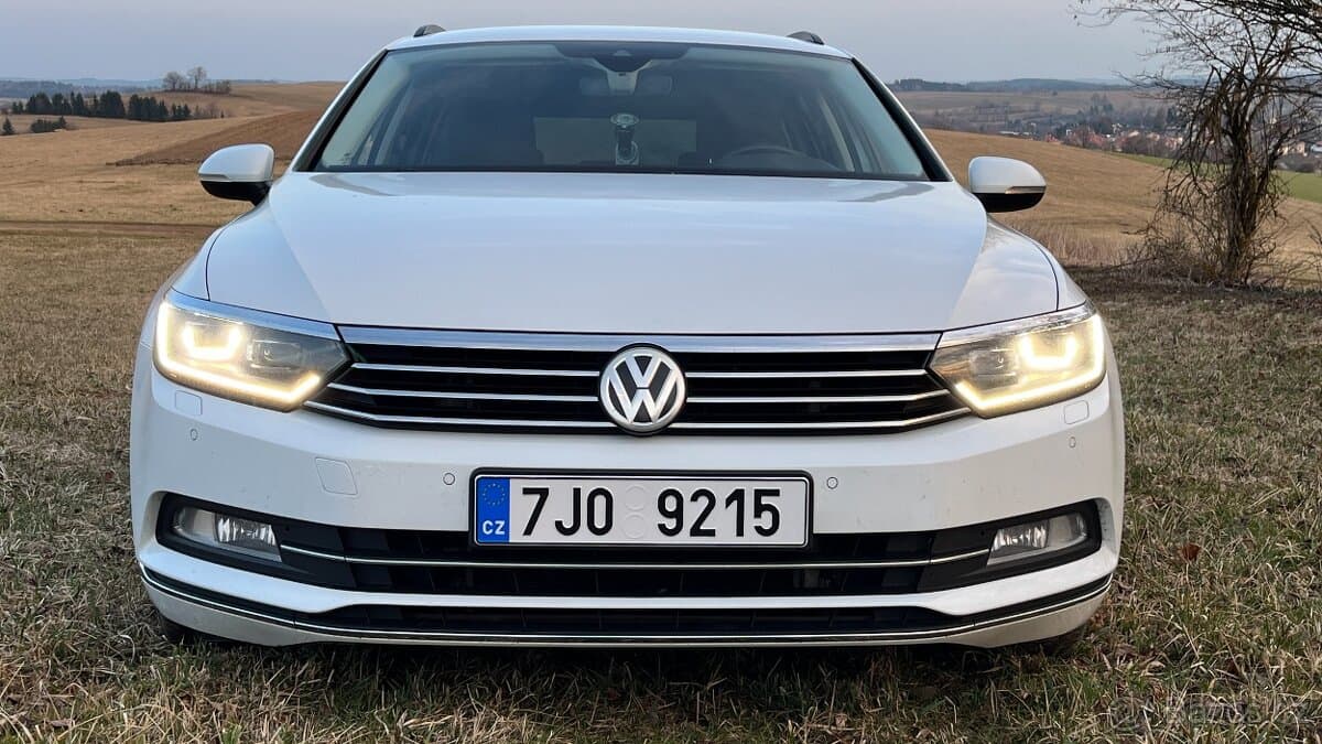 2015 Volkswagen PASSAT - 18