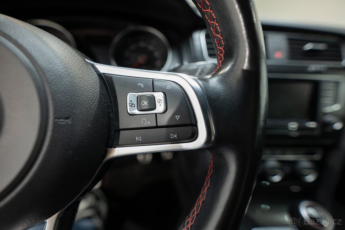 2014 Volkswagen GOLF - 18