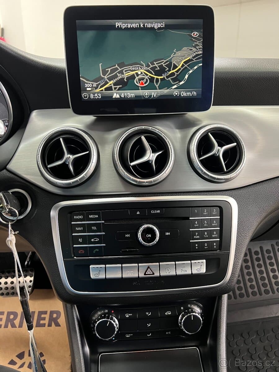 2017 Mercedes-Benz CLA - 18