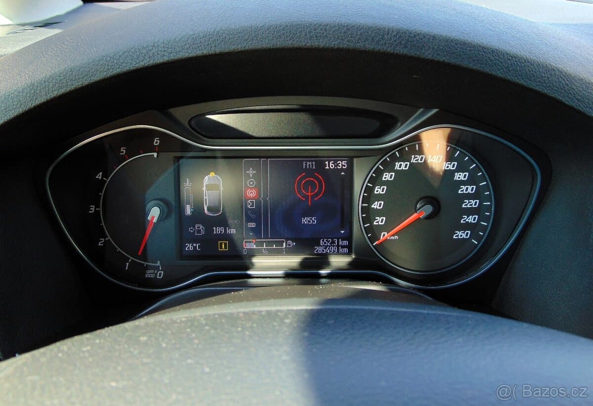 2013 Ford S-MAX - 18