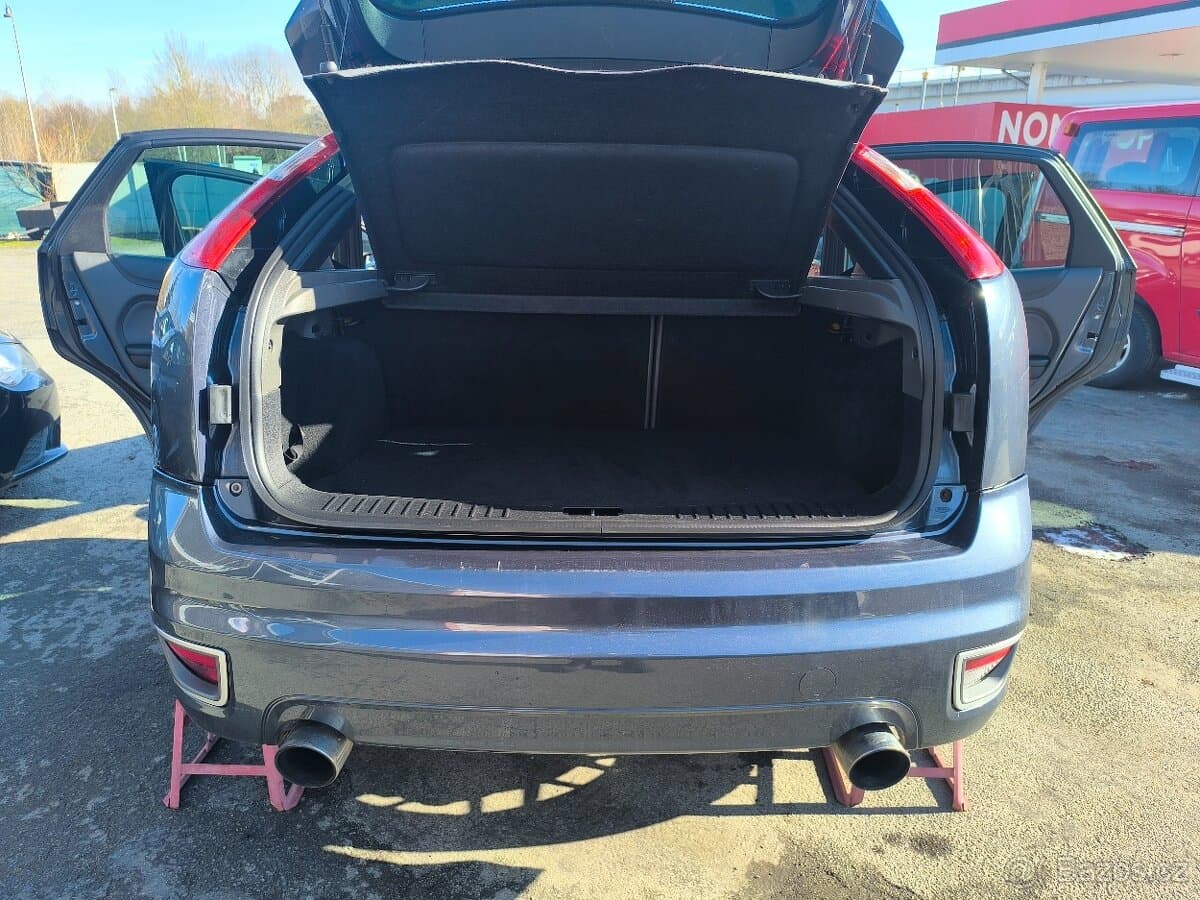 2007 Ford FOCUS - 18