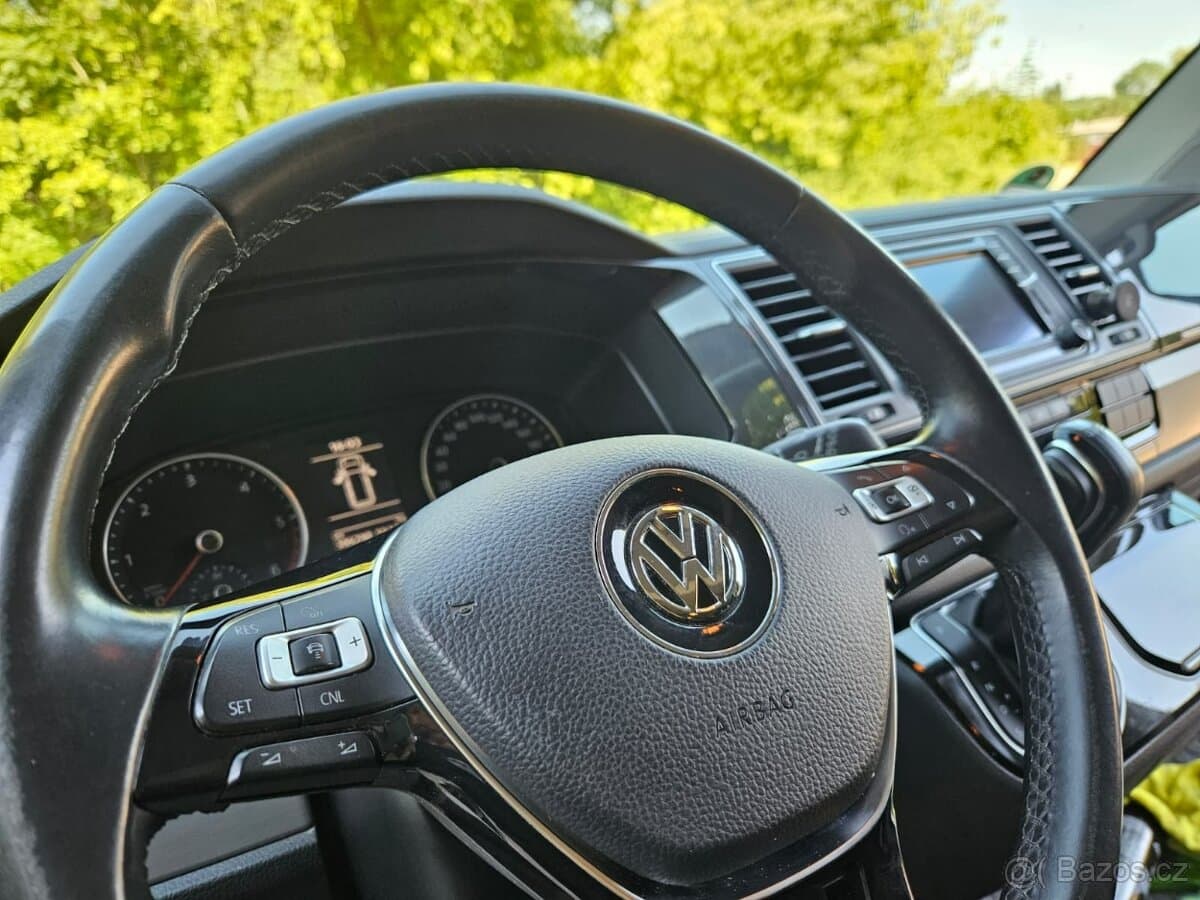2016 Volkswagen MULTIVAN - 18