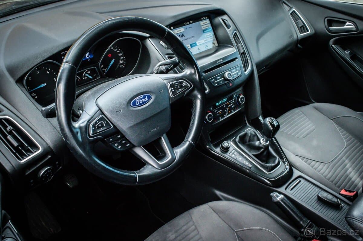 2017 Ford FOCUS - 18