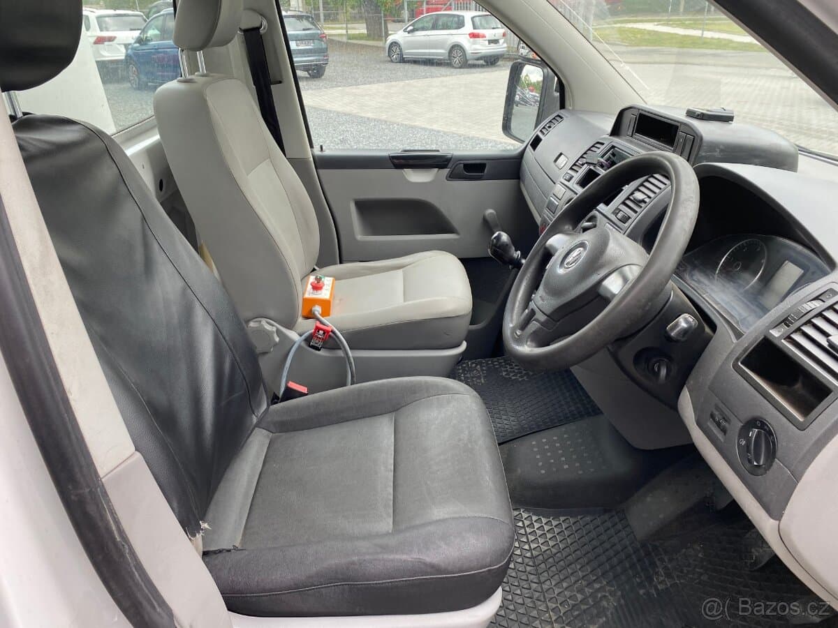 2011 Volkswagen TRANSPORTER - 18