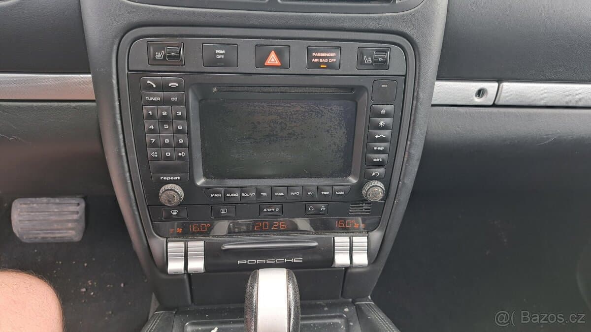 2005 Porsche CAYENNE - 18