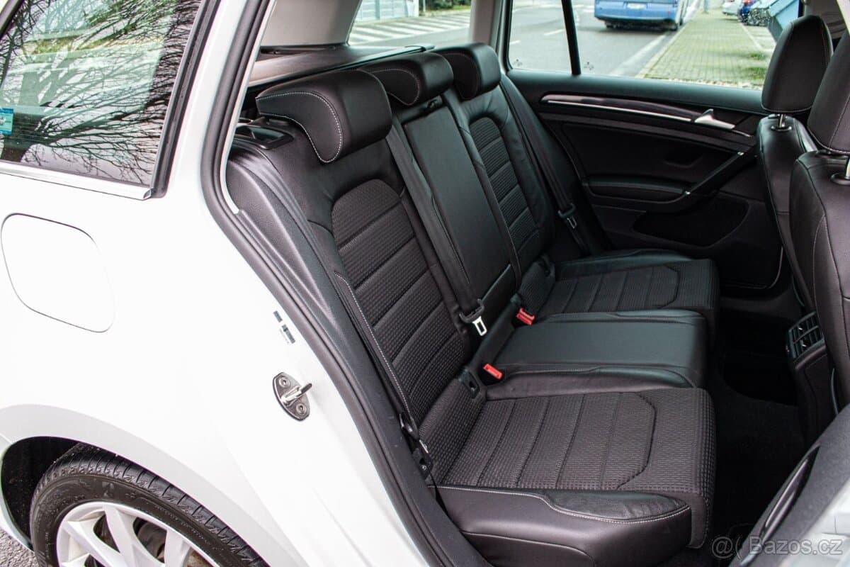 2016 Volkswagen GOLF - 18
