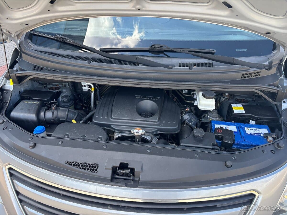 2013 Hyundai H-1 - 18