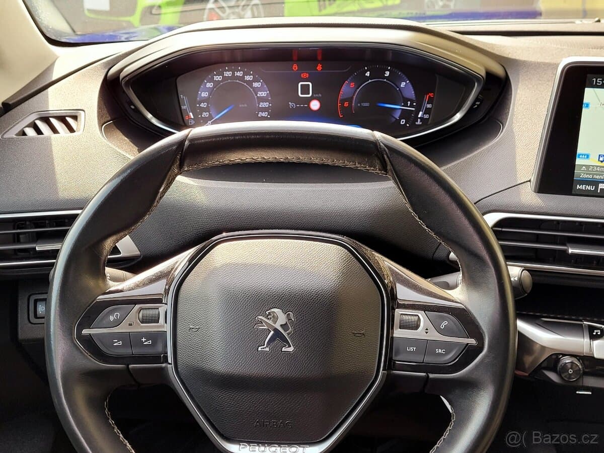 2019 Peugeot 3008 - 18