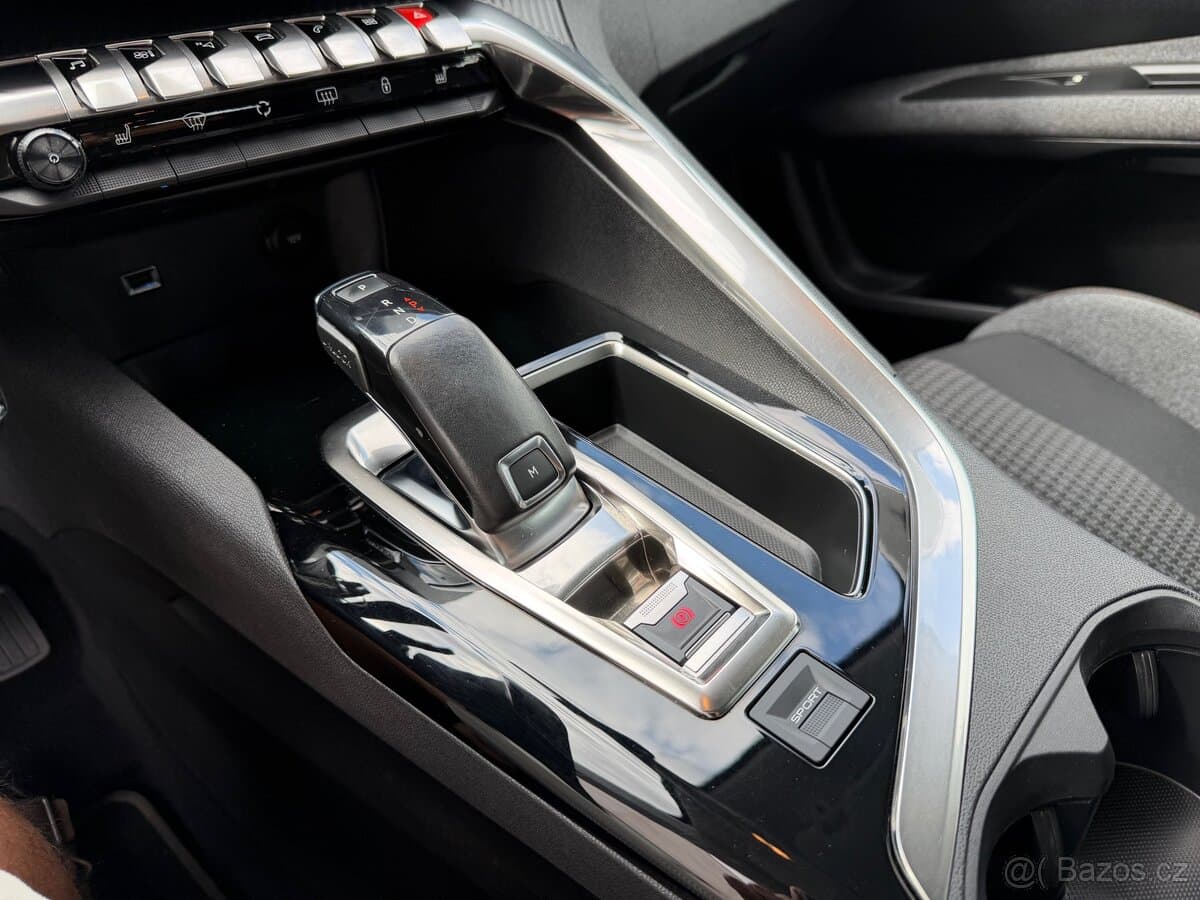 2018 Peugeot 3008 - 18