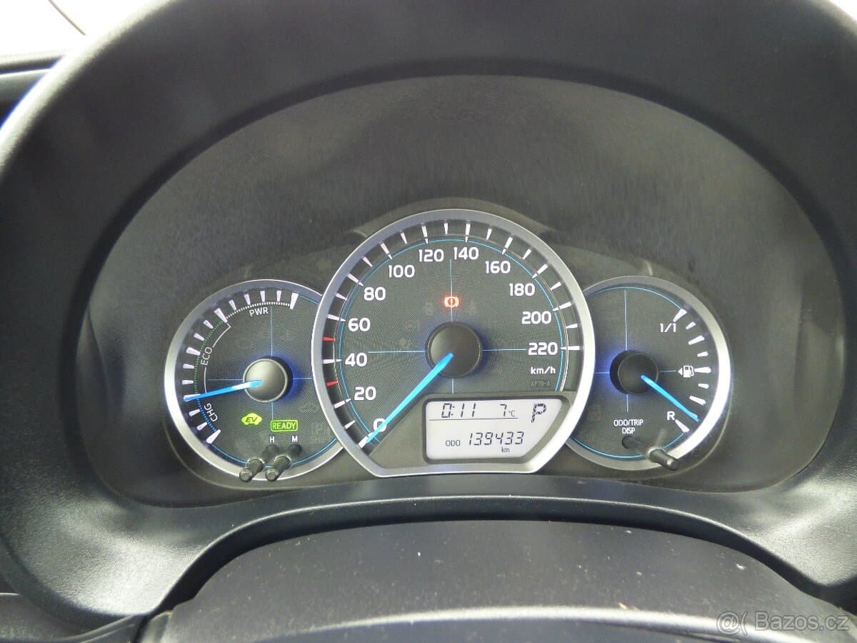 2013 Toyota YARIS - 18
