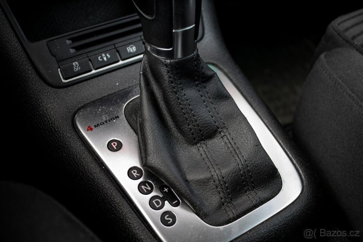2011 Volkswagen TIGUAN - 18