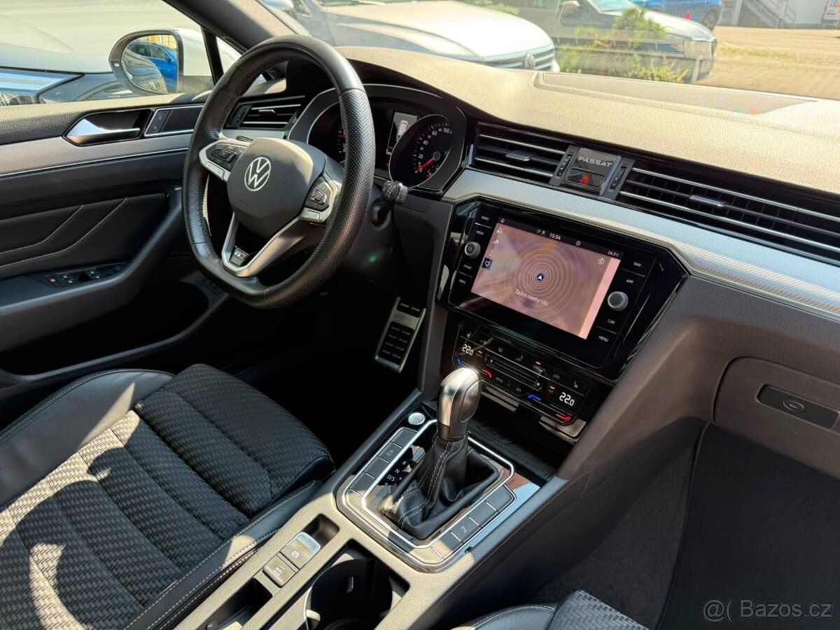 Volkswagen PASSAT - 18