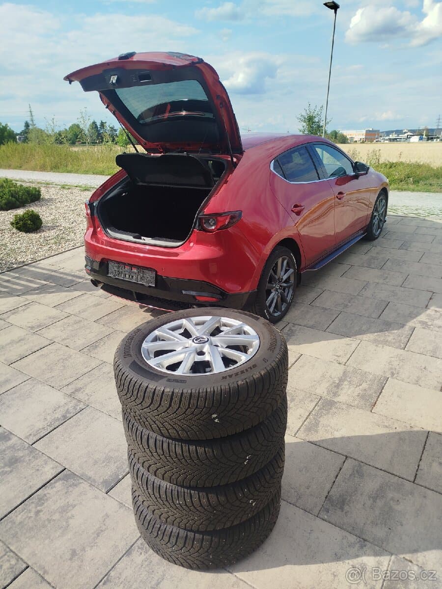 2019 Mazda 3 - 18
