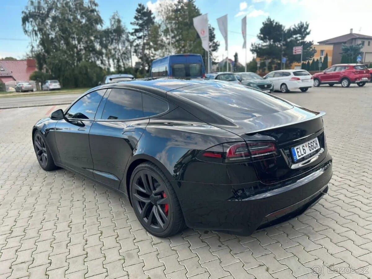 2024 Tesla MODEL S - 18