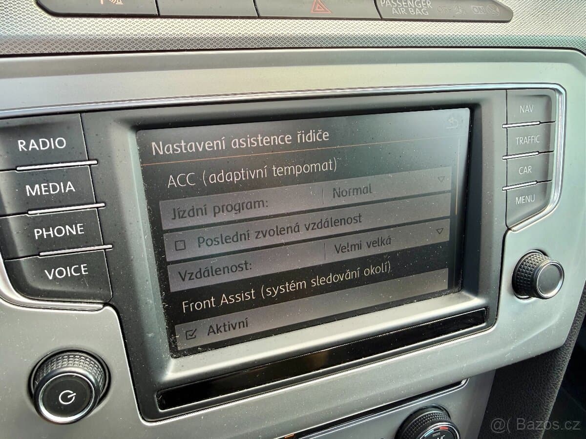 Volkswagen PASSAT - 18