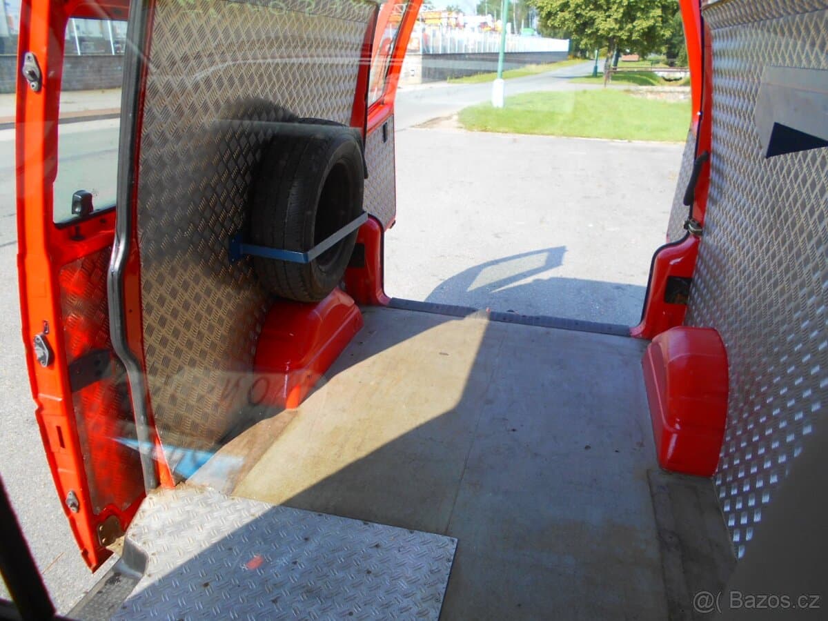 2001 Volkswagen TRANSPORTER - 18