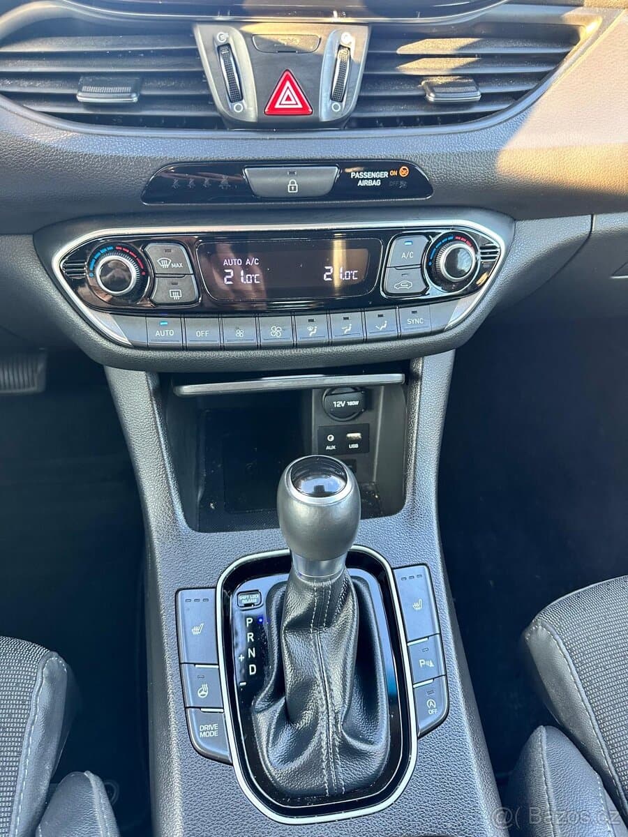 2019 Hyundai i30 - 18