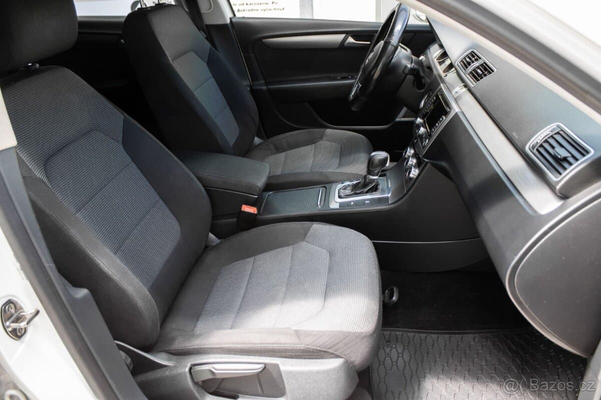 2014 Volkswagen PASSAT - 18