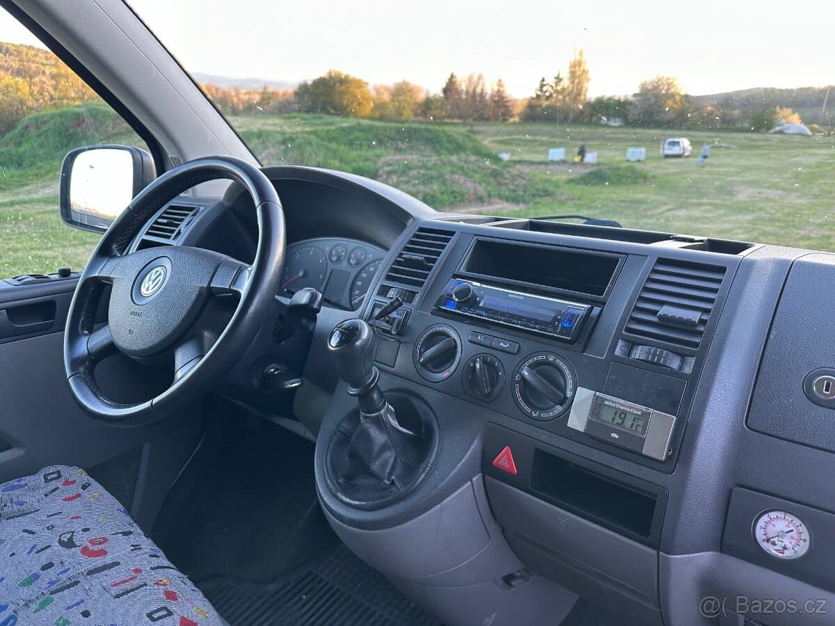 2004 Volkswagen TRANSPORTER - 18